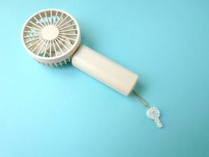 ハンディファンに付けちゃいました